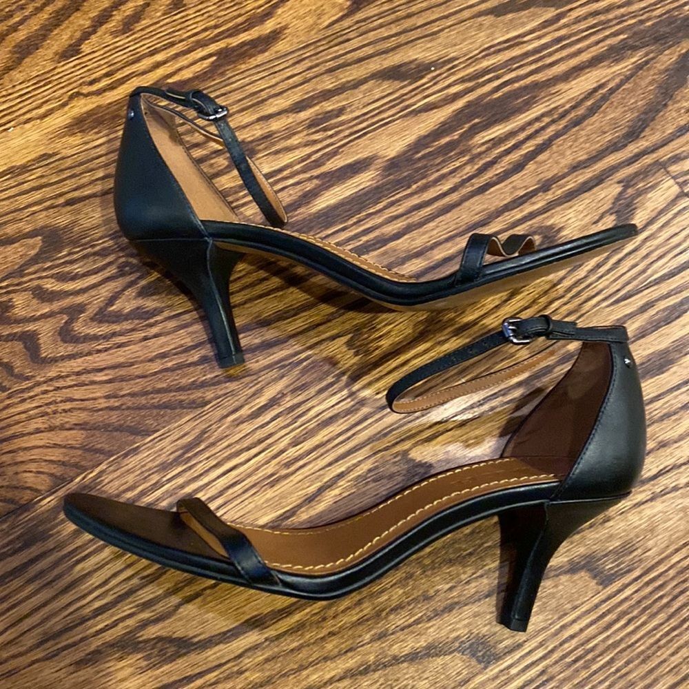 Coach Women’s 9 Black Heel Sandals Ankle Strap Faux Leather - Picture 4 of 7